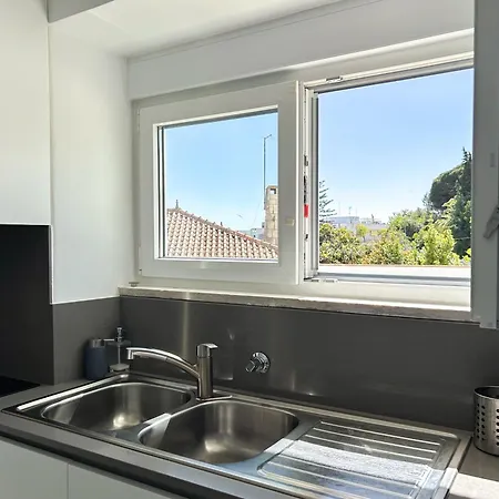 1-bedroom With Private Pool Next To The * Sesimbra