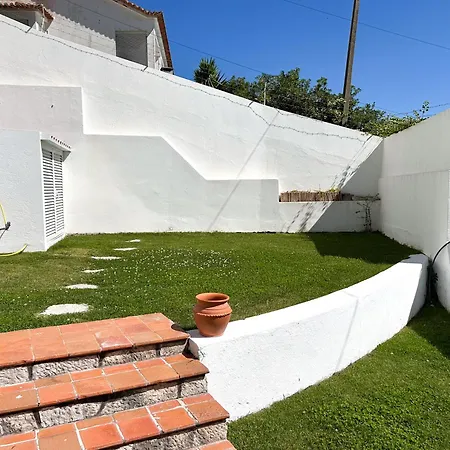 1-bedroom With Private Pool Next To The Appartement *